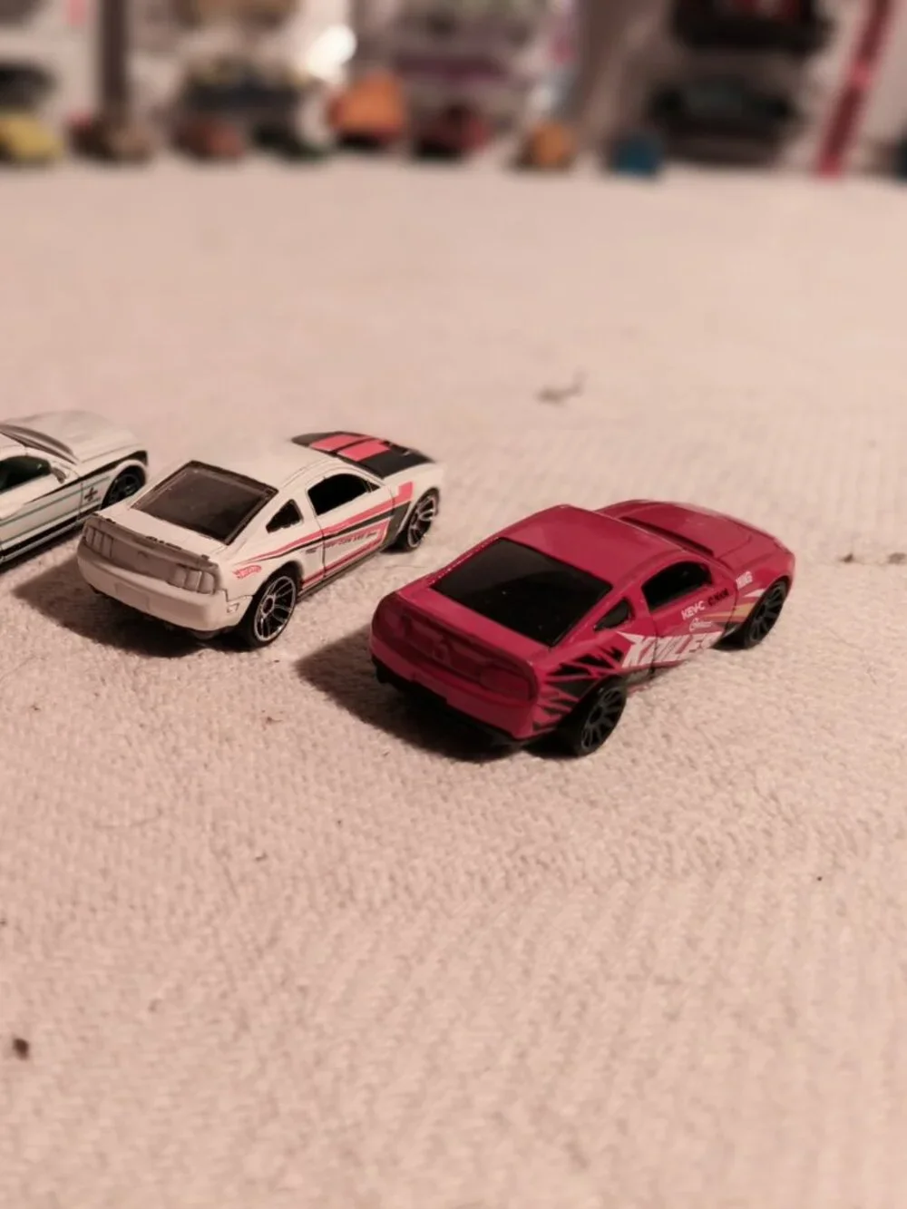 HOT WHEELS & MAISTO FORD MUSTANG/SHELBY 4-CAR DIECAST LOT